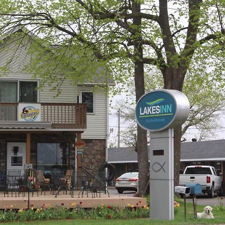 Lakes Inn Detroit Lakes Eksteriør bilde