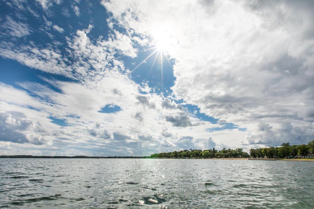 Lakes Inn Detroit Lakes Eksteriør bilde